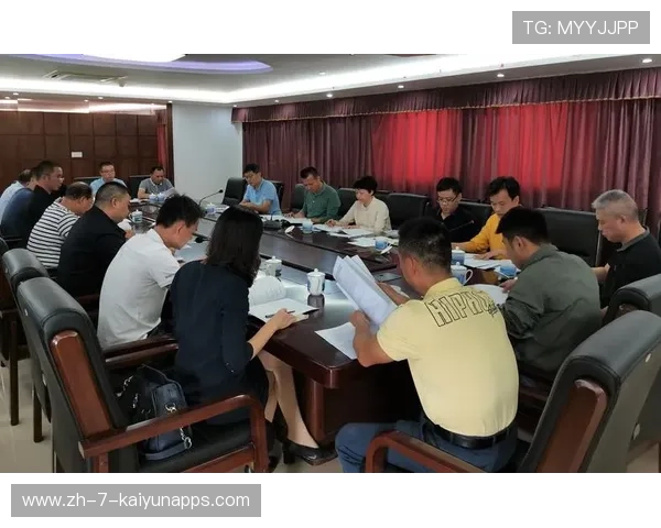 推动大型体育项目立项审批信息公开内容传播机制，大型体育赛事申办包括
